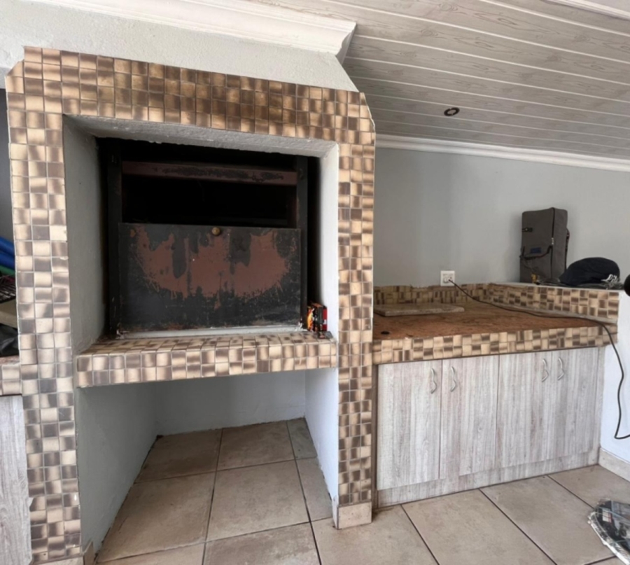 4 Bedroom Property for Sale in Protea Park North West